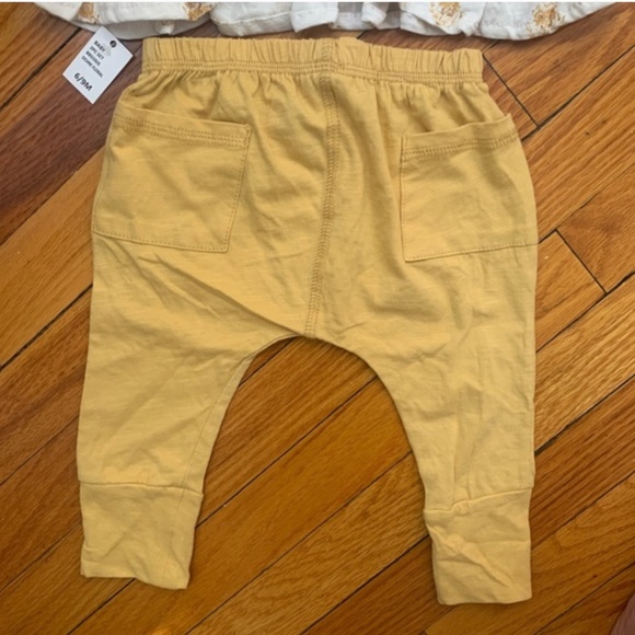 NWT baby Jessica Simpson 2-piece set - Picture 4 of 4